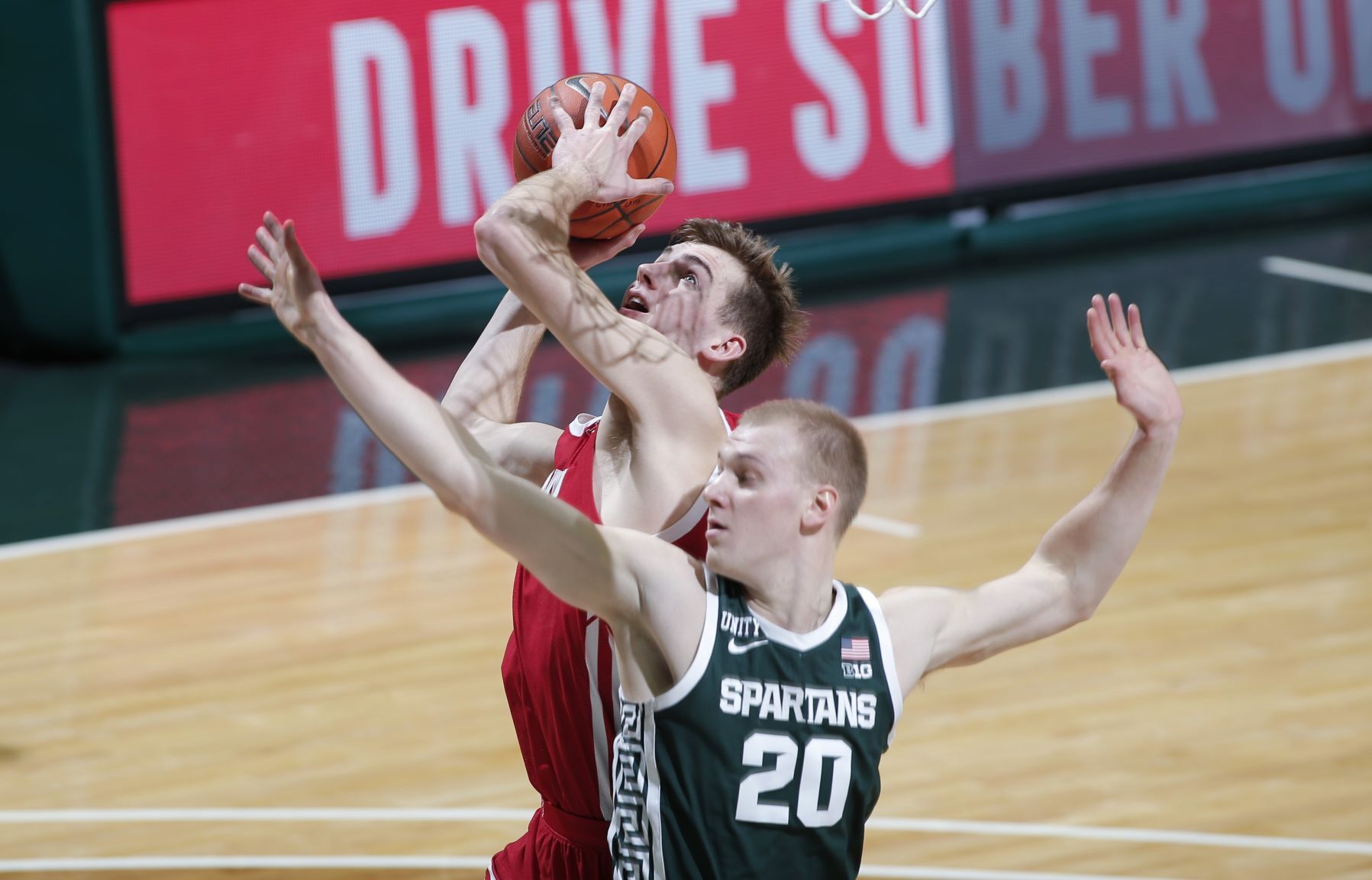 UW 85, Michigan State 76